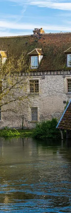 Le Prieuré sur Seine，位于Marnay-sur-Seine的酒店