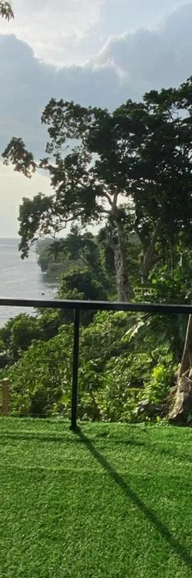 Txaleta de Camiguin desde 2024，位于曼巴豪的酒店