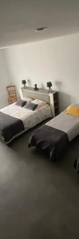 Logement spacieux 70m2，位于Le Plessis-Grammoire的酒店
