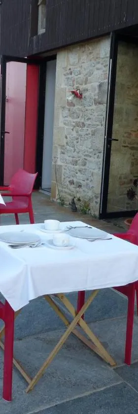 Les Chambres d'hôtes de Kérasquer，位于Lannilis的酒店