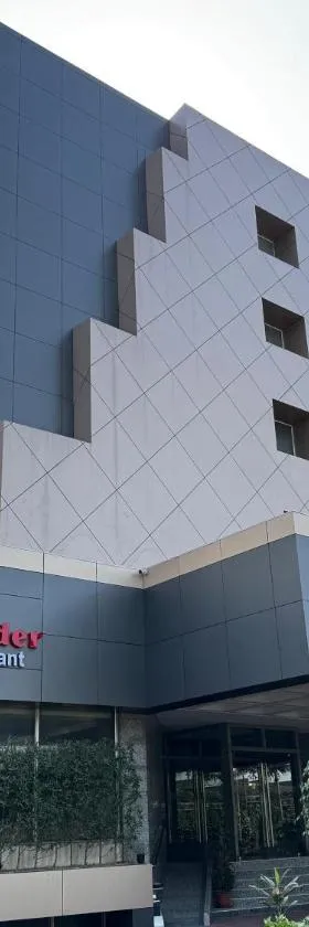 Lords Plaza Ankleshwar，位于Ankleshwar的酒店
