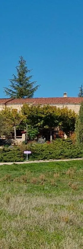 Chambres d'hôtes à Pêtre，位于Entrevennes的酒店