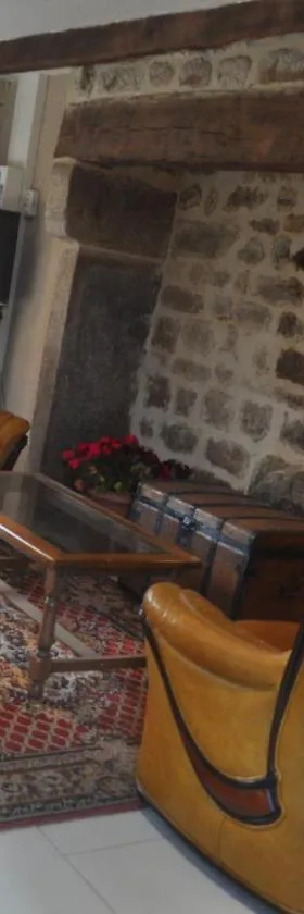 Creusoé，位于Saint-Marc-à-Frongier的酒店