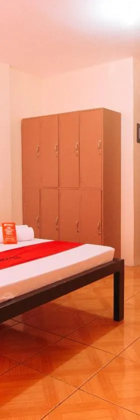 RedDoorz @ FDB Homes Nueva Ecija，位于Maria Aurora的酒店
