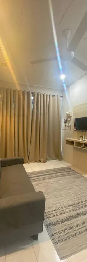 Homestay mamiayra，位于Kampong Tupa的酒店