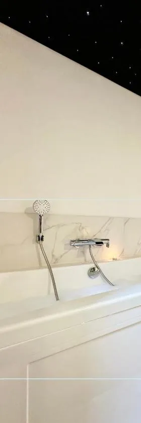 Le SPA Étoilé - Baignoire Balnéo et Sauna Privatif，位于蒙德马桑的酒店