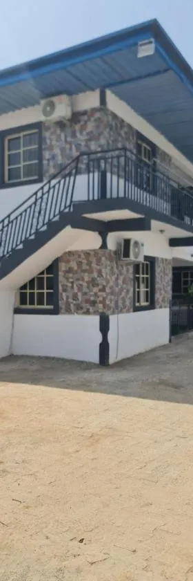 501 Aparthotel，位于阿库雷的酒店