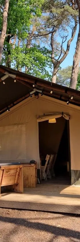 Camp Diekirch，位于迪基希的酒店