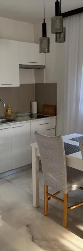 Apartman Rukavina，位于Ličko Petrovo Selo的酒店