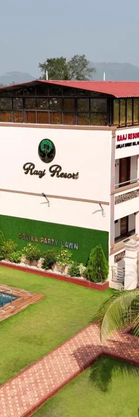 Raaj Resort，位于潘韦尔的酒店