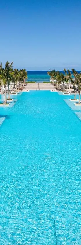 Ocean Eden Bay - Adults Only - All Inclusive，位于法尔茅斯的酒店