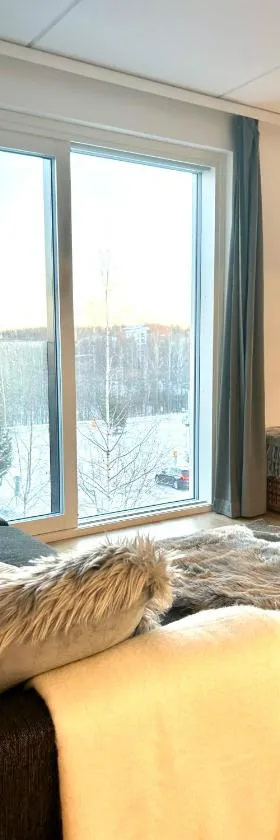 Moderni viihtyisä kaksio Jyväskylässä ilmaisella pysäköintipaikalla，位于于韦斯屈莱的酒店