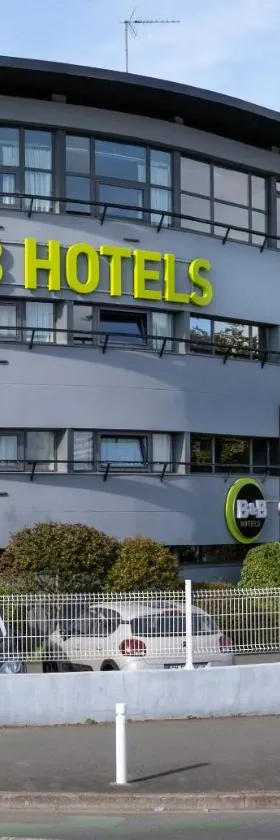B&B HOTEL La Rochelle Centre Les Minimes，位于拉罗谢尔的酒店