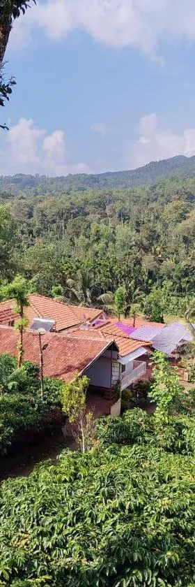Shivalaya Homestay, Madikeri，位于西达普尔的酒店