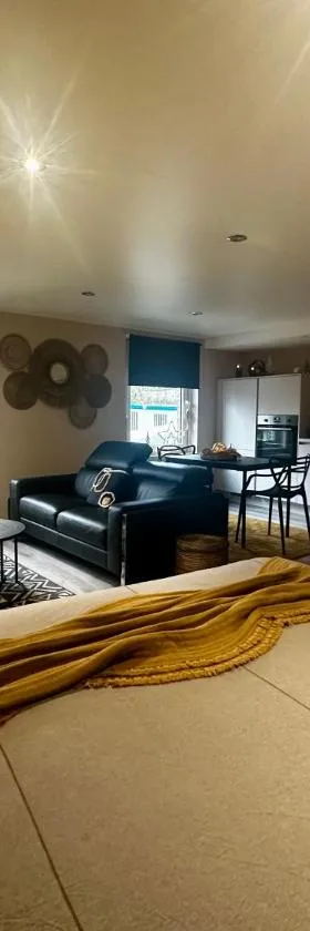 L'Entre 2 - Suite Wellness，位于Amay的酒店