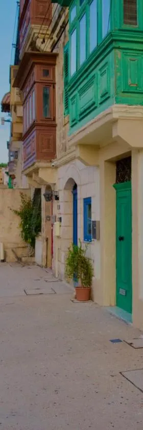 Sea Front Studio with Valletta Views，位于Kalkara的酒店