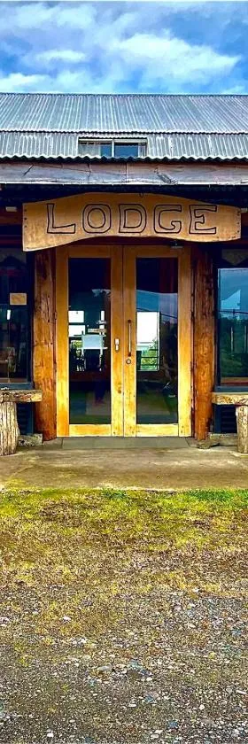 cabañas y hotel antiñanco，位于克利翁的酒店