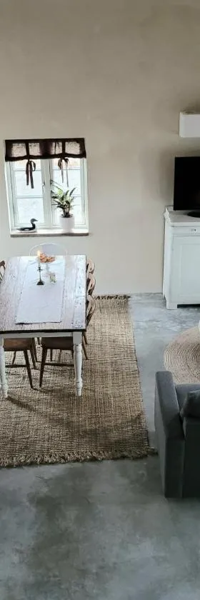 Hus i mysig by nära havet，位于斯塔德的酒店