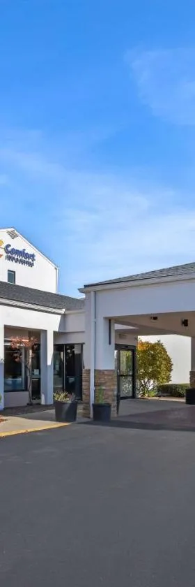 Comfort Inn & Suites Arlington Heights - Buffalo Grove，位于阿灵顿海茨的酒店