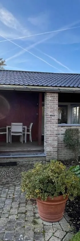 Vakantiehuis De Bosrand Goor-Asbroek，位于Hulshout的酒店