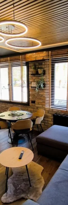 Apartament WROTA DO PUSZCZY Z SAUNĄ，位于哈伊努夫卡的酒店