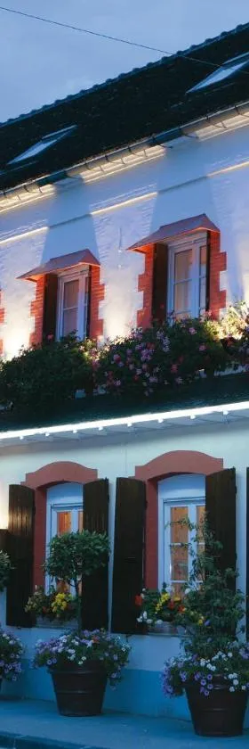 Logis Le Relais Champenois，位于塞扎讷的酒店