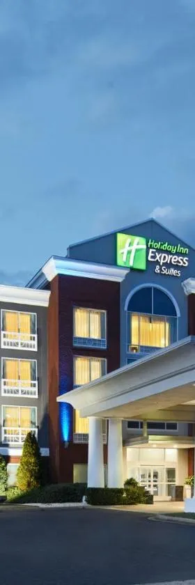 I-26和Us 29韦斯特盖特商场智选假日套房酒店，位于斯帕坦堡的酒店