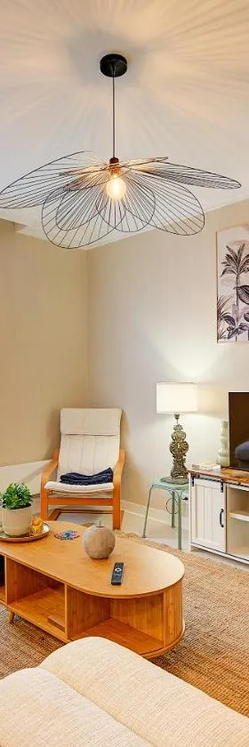 Appartement avec chambre proche Gare et wifi fibre，位于圣皮耶尔代科尔普的酒店