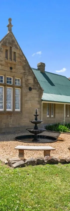 The Old Courthouse，位于Colebrook的酒店