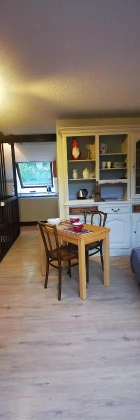 Appartement 1 chambre terrasse et piscine，位于Boersch的酒店