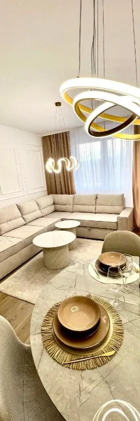 Luxury apartment Ema，位于Donje Mladice的酒店