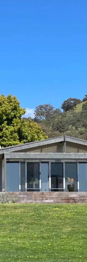 Headley Homestead - The Village Green，位于Strath Creek的酒店