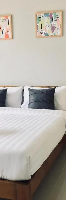 Snooze Inn Phuket - Free Shuttle to Bang Rong Pier，位于班巴克洛的酒店