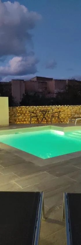 Thistle Lodge Peaceful Gozo Retreat with Pool Ambience，位于休吉让的酒店