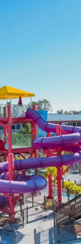 Ramada by Wyndham Flamingo Water Park，位于基西米的酒店