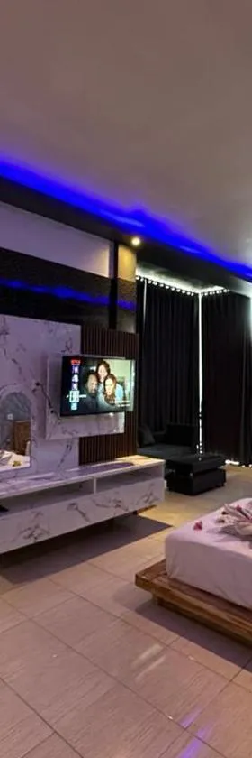 Kelingking Sunset Point Hotel & Spa，位于Klungkung的酒店