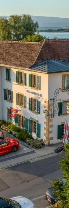 Hotel Bad Murtensee，位于穆尔滕的酒店