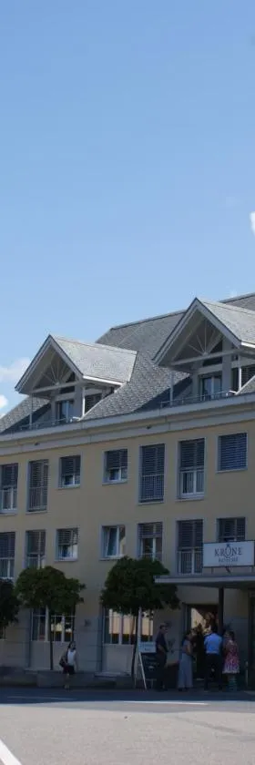 Hotel Krone，位于布奥克斯的酒店