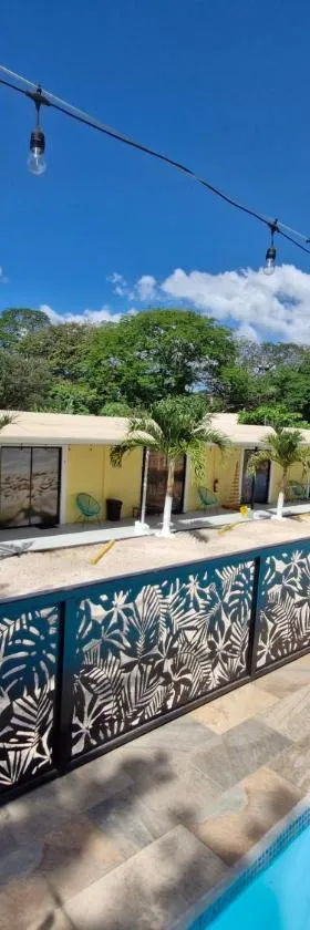Hotel Carlota Tamarindo，位于塔马林多的酒店