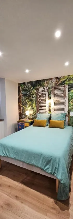 Appartement au cœur de Marcillac-Vallon，位于Marcillac-Vallon的酒店