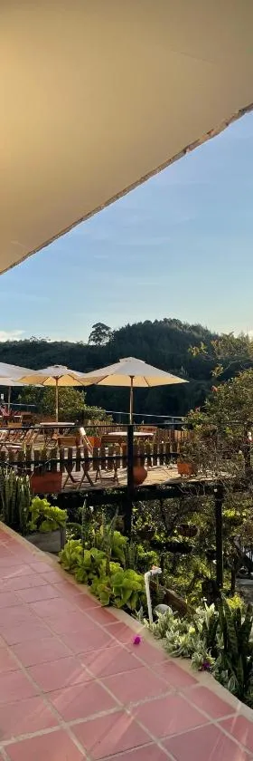 Glamping Ancestros Ecoparque，位于希拉多塔的酒店