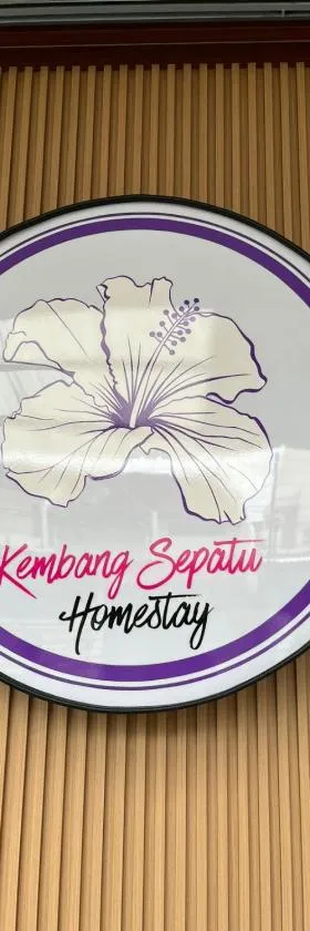 Kembang Sepatu Homestay，位于Sentool的酒店