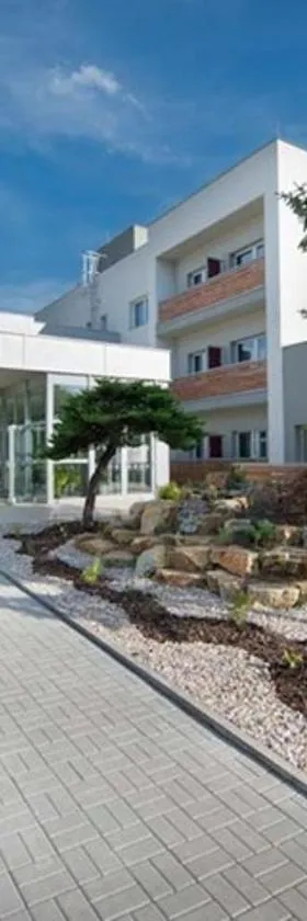 Hotel Kraskov Active Resort，位于Třemošnice的酒店