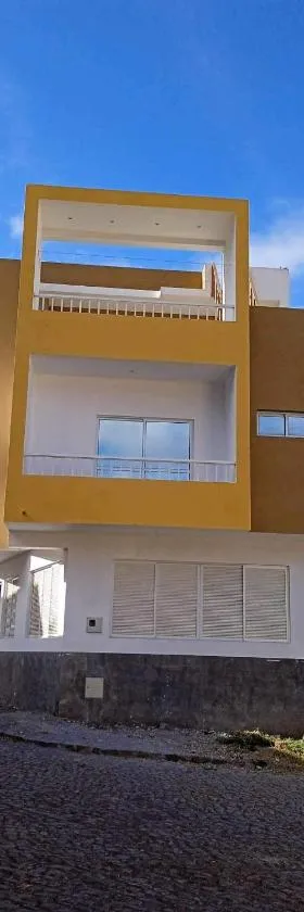 Hostel Rocha Marisol，位于蓬塔杜索尔的酒店