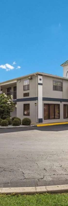 Quality Inn Quincy - Tallahassee West，位于昆西的酒店