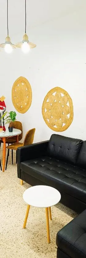 APARTAMENTO COMPLETO con PATIO y TERRAZA - EL CARPIO CENTRO - CORDOBA - WiFi，位于埃尔卡尔皮奥的酒店