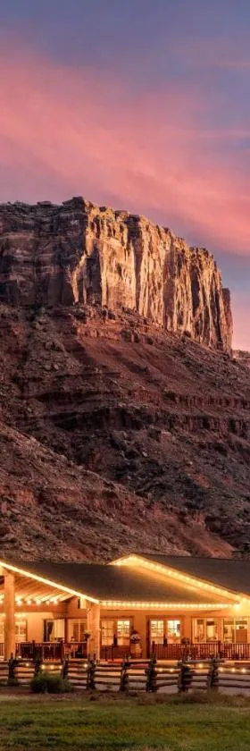 Red Cliffs Lodge Moab，位于摩押的酒店