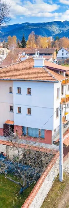 Cozy Luxurious Apartment Next to Borovets and Rila mountain，位于戈韦达尔齐的酒店