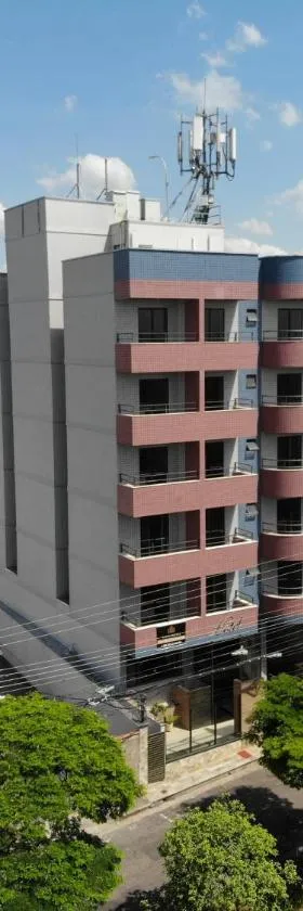 Vista Hotel，位于瓦尔任阿的酒店