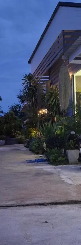 ฟ้ารีสอร์ต FAH Resort，位于Ban Nong Khang的酒店